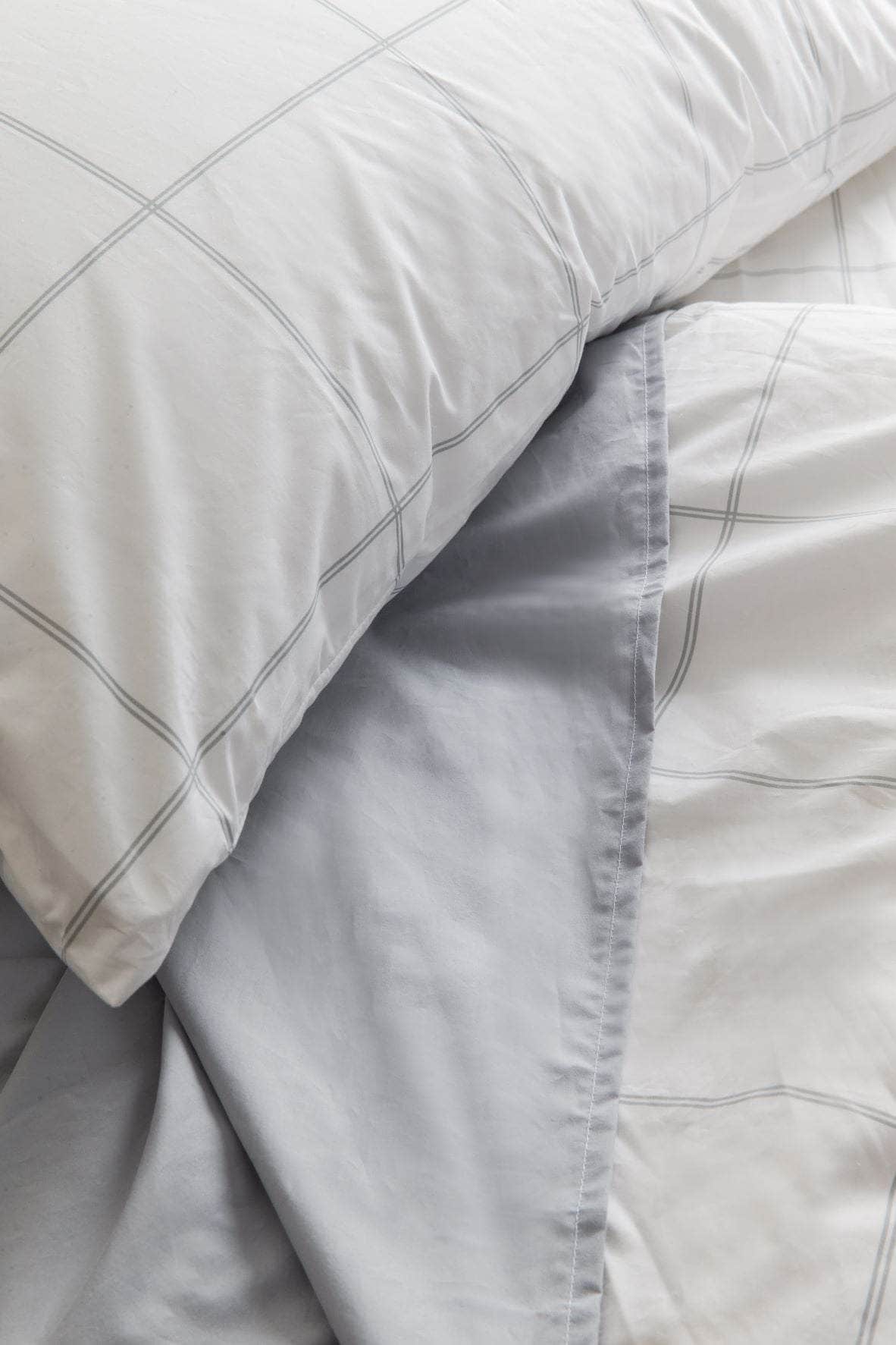 Closeup-Percale-Sheets | Skylark+Owl Linen Co