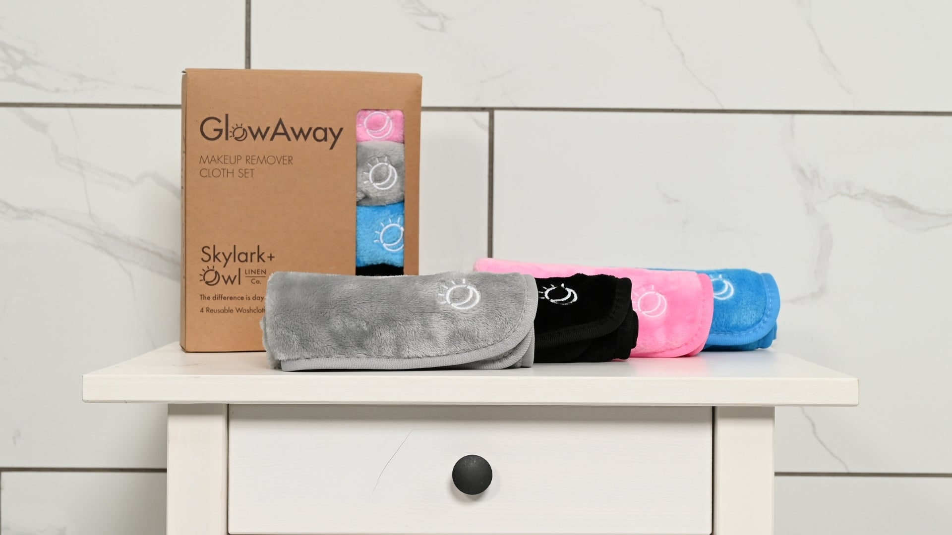 GlowAway the Day: Why Reusable Makeup Remover Cloths Are the New Skincare Essential