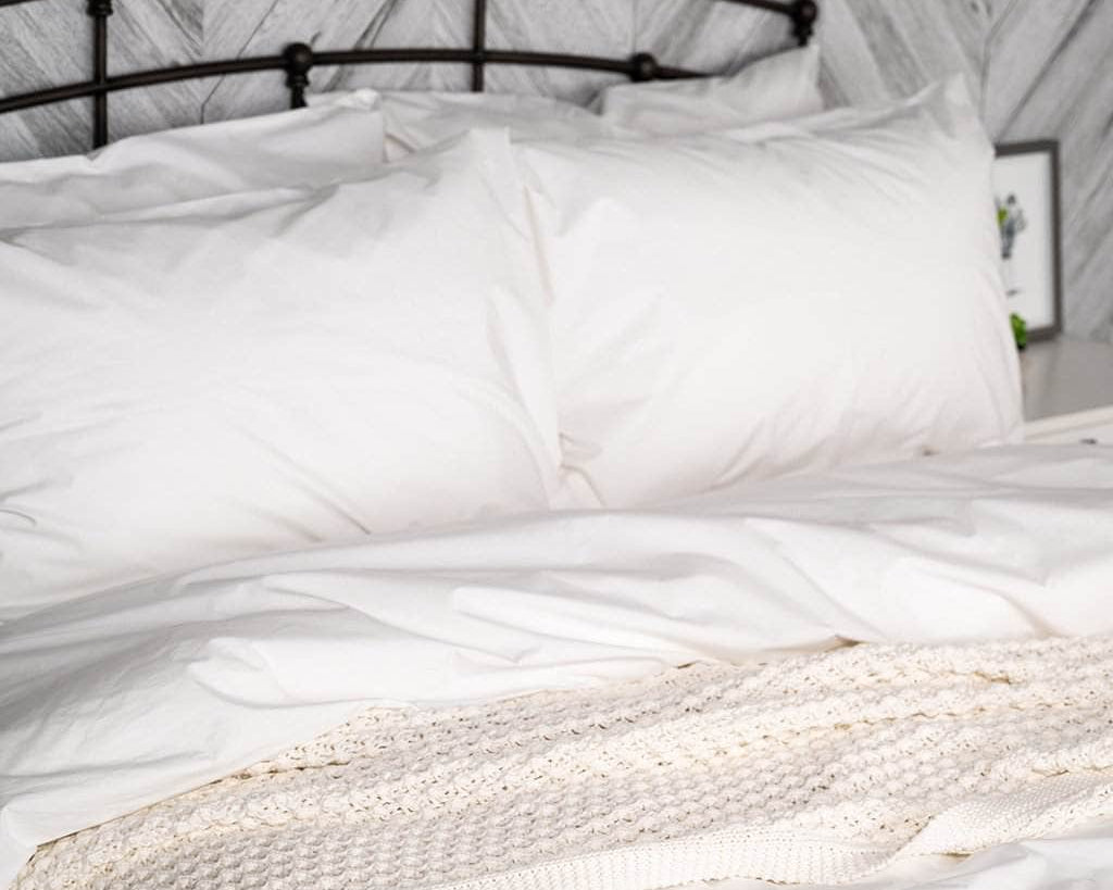 White Essential Collection Percale Duvet Cover and Pillowcase Set