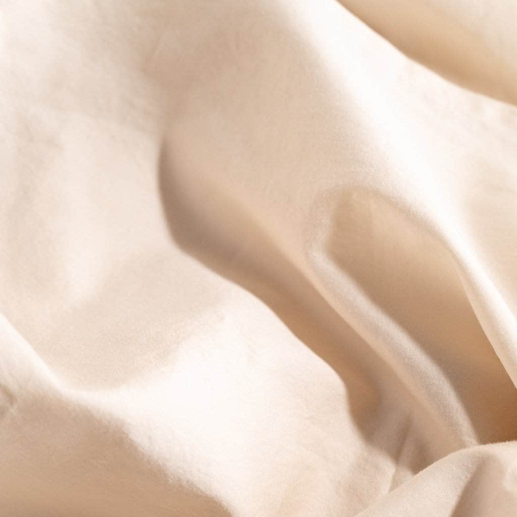 Close Up Washed Sateen Duvet Cover | Chalk | Skylark+Owl Linen Co.